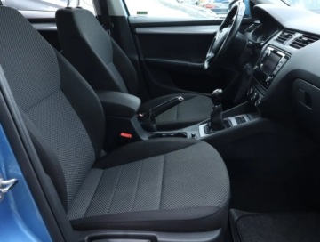 Skoda Octavia III Liftback 1.2 TSI 105KM 2015 Skoda Octavia 1.2 TSI, Salon Polska, zdjęcie 7