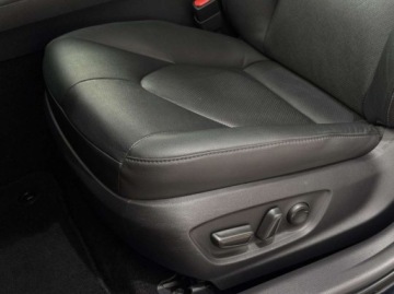 Toyota Camry IX Sedan 2.5 Hybrid Dynamic Force 218KM 2022 Toyota Camry Executive Nawigacja Skorzana tapicerka Kamera cofania Car, zdjęcie 9