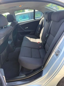 BMW Seria 5 E60 Sedan 2.0 520d 177KM 2009 BMW Seria 5 BMW 520d 2009 AUTOMAT 2.0 Diesel 177KM, zdjęcie 7