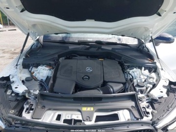 Mercedes GLC C254/X254 2024 Mercedes-Benz GLC 300 4Matic Coupe 2024 2.0l 2.0 Benzyna 255KM, zdjęcie 8