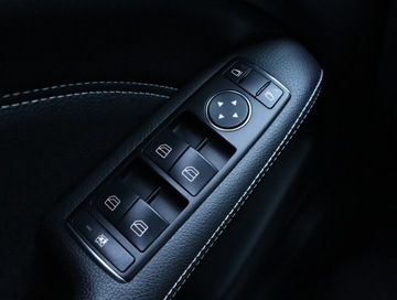 Mercedes Klasa B W246 Sports Tourer 180 BlueEFFICIENCY 122KM 2013 Mercedes B B 180, Automat, Skóra, Xenon, Bi-Xenon, zdjęcie 16