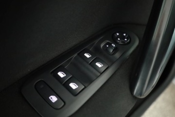 Peugeot 308 II SW Facelifting 1.5 BlueHDI 130KM 2019 Peugeot 308 1.5 BlueHDi, Salon Polska, Serwis ASO, zdjęcie 16