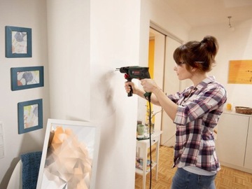 УДАРНАЯ ДРЕЛЬ МОЩНОСТЬЮ 600 ВТ BOSCH EASYIMPACT, НАБОР СВЕРЛ, 109 ЭЛЕМЕНТОВ