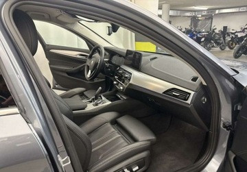 BMW Seria 5 G30-G31 Limuzyna Facelifting 3.0 530d 286KM 2022 BMW Seria 5 Luxury Line l Hak Holowniczy l Adaptacyjny Tempomat l VAT23, zdjęcie 20