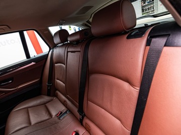 BMW Seria 5 F10-F11 Touring Facelifting 520d 190KM 2015 BMW Seria 5 520d xDrive Combi 2.0 190KM 2015, zdjęcie 23