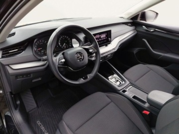Skoda Octavia IV Liftback 2.0 TDI 150KM 2023 Skoda Octavia 2.0TDI 150KM Ambition DSG SerwisASO Kessy Led Kamera SmartLi, zdjęcie 13