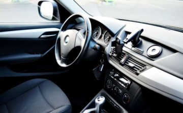 BMW X1 E84 Crossover sDrive18d 143KM 2011 BMW X1 Zadbana 2.0 Diesel 143KM, zdjęcie 12