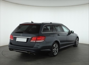 Mercedes Klasa E W212 Kombi Facelifting 250  211KM 2015 Mercedes E E 250, Salon Polska, Automat, Skóra, zdjęcie 4
