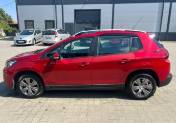 Peugeot 2008 I SUV Facelifting 1.2 PureTech 110KM 2018 Peugeot 2008 Automat Panorama Nawigacja 1.2 Benzyna 110KM, zdjęcie 3