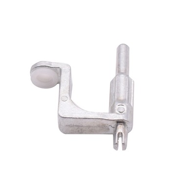 ШПИНКА ВНУТРЕННЕЙ РУЧКИ CORSA D 13297179 Новый Оригинал