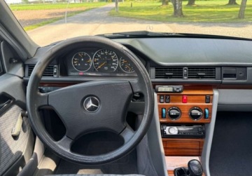 Mercedes W124 Kombi 3.0 D 109KM 1992 Mercedes-Benz W124 (1984-1993) 3.0 Diesel 110KM, zdjęcie 12