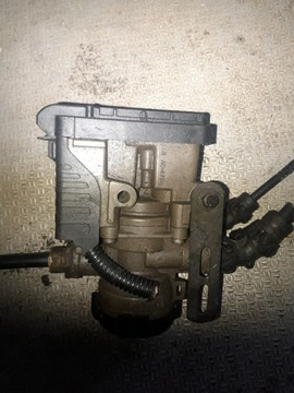 VOLVO FH 4 ZAWÓR MODULATOR EBS PRZÓD