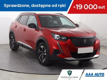 Peugeot 2008 II SUV 1.2 PureTech 130KM 2022 Peugeot 2008 1.2 PureTech, Salon Polska