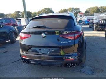Alfa Romeo Stelvio 2022 Alfa Romeo Stelvio Quadrifoglio 2022 2.9l 2.9 Benzyna 505KM, zdjęcie 4