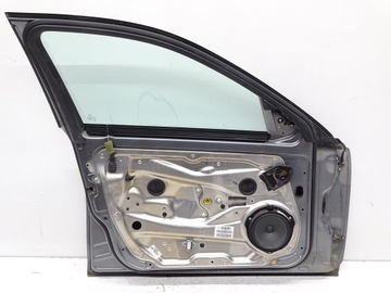 DVEŘE LEVÉ PŘEDNÍ MERCEDES W204 792