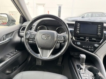 Toyota Camry IX Sedan 2.5 Hybrid Dynamic Force 218KM 2022 Toyota Camry 2.5 Hybrid Comfort CVT 2.5 Hybrid Com, zdjęcie 12