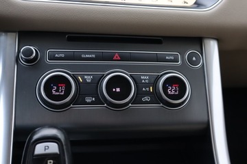 Land Rover Range Rover Sport II SUV Facelifting 2.0L SD4 240KM 2017 Land Rover Range Rover Sport SD4, Salon Polska, zdjęcie 15