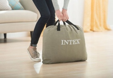 ДВОЙНОЙ НАДУВНЫЙ МАТРАС 203x152см INTEX PUMP