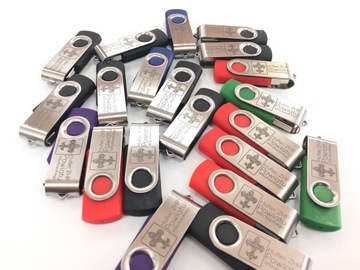 USB-НАКОПИТЕЛЬ TWISTER С ГРАВИРОВКОЙ 32 ГБ 1 ШТ.