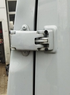ZAWIAS ZAWIASY DRZWI TYŁ IVECO DAILY 2021 R