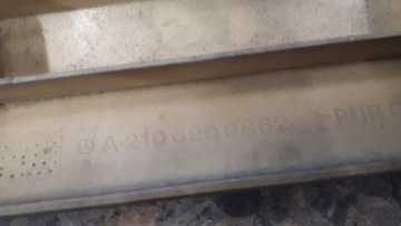 A2106900862 LIŠTA DVEŘE PRAVÝ ZADNÍ MERCEDES W210