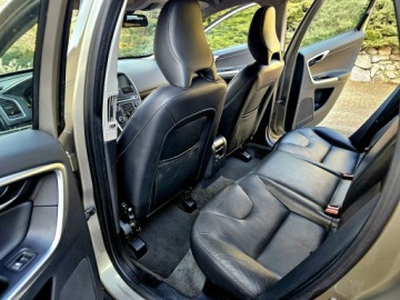 Volvo XC60 I SUV Facelifting 2.0 D3 136KM 2015 Volvo XC 60 2.0 D 5 cylindrów Skóry Navi Serwis, zdjęcie 10