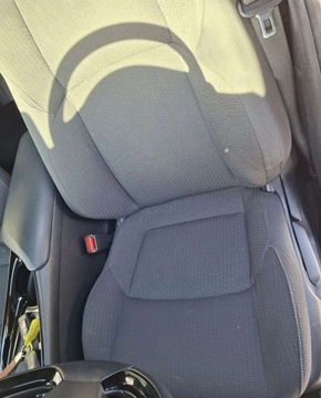 Toyota C-HR I Crossover 1.8 Hybrid 122KM 2019 Toyota C-HR Toyota C-HR 1.8 Hybryda 122KM, zdjęcie 18