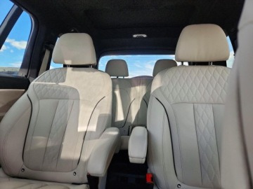 BMW X7 2022 BMW X7 2022 BMW X7 M50I 4.4 Benzyna 523KM, zdjęcie 9