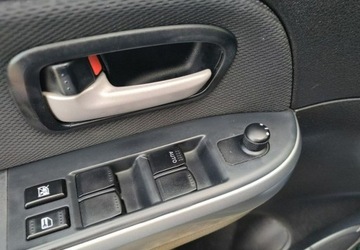 Suzuki Grand Vitara II 2006 Suzuki Grand Vitara Zadbany Po serwisie 2.0 Benzyna 145KM, zdjęcie 14