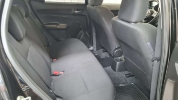 Suzuki Swift VI Hatchback 1.2 DualJet SHVS 90KM 2020 Suzuki Swift 1,2 DualJet SHVS, Hybrid 90 KM, 71 Tys.km, Gwarancja 1.2 90KM, zdjęcie 17