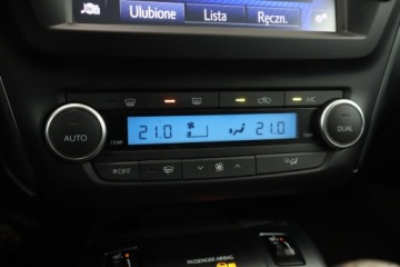 Toyota Avensis III Wagon Facelifting 2015 2.0 D-4D 143KM 2016 Toyota Avensis 2.0 D-4D, Salon Polska, Serwis ASO, zdjęcie 15