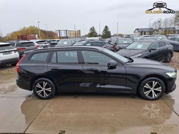Volvo V60 II  Kombi 2.0 D3 150KM 2020 Volvo V60 2,0 D3 150KM klima elektryka led alu navi tempomat oplacony 2.0, zdjęcie 4