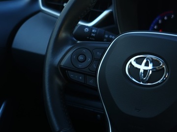 Toyota Corolla XII Sedan 1.8 Hybrid 122KM 2022 Toyota Corolla 1.8 Hybrid, Salon Polska, zdjęcie 19