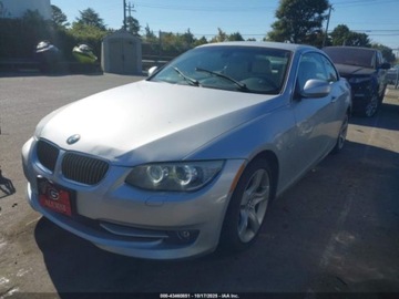 BMW Seria 3 E90-91-92-93 2011 BMW Seria 3 335i 2011 3.0l 3.0 Benzyna 300KM, zdjęcie 1