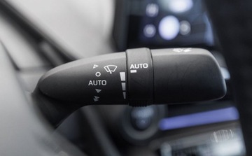 Toyota Prius V (XW60) 2.0  Hybrid Dynamic Force Plug-in 223KM 2023 Toyota Prius Plug-in 2.0 Hybrid Prestige 2.0 Hybryda 223KM, zdjęcie 30