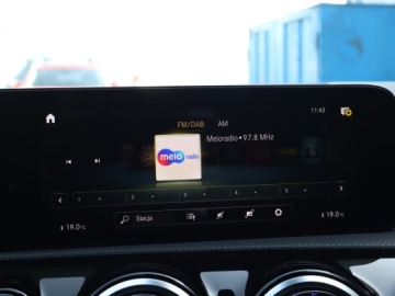 Mercedes Klasa A W177/V177 Hatchback Plug-In 1.3 250e 218KM 2022 Mercedes A A 250 e, Salon Polska, Serwis ASO, zdjęcie 11