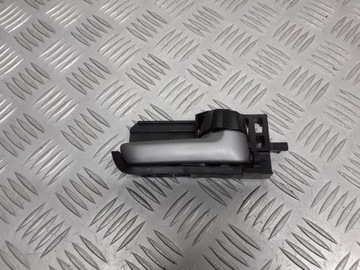 KLAMKA PRAWA PRZEDNIA WEWNĘTRZNA SUZUKI SPLASH