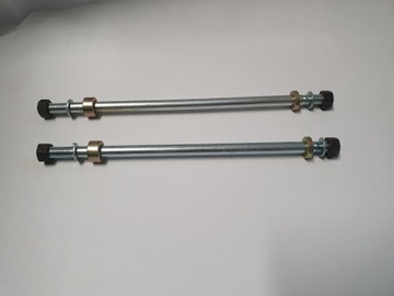 SZPILKI OŚKI MOCOWANIA SILNIKA M72 K-750 URAL DNIEPR Z TULEJKAMI