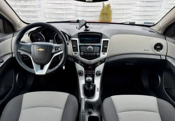 Chevrolet Cruze Sedan 2.0 VCDI 16V 125KM 2010 Chevrolet Cruze Chevrolet Cruze 2.0 LS 2.0 Diesel 125KM, zdjęcie 8