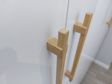 Ручка мебельная деревянная дубовая.Перила, длина: 262 мм.