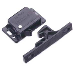 ZATRZASK DRZWIOWY C3-810 44N
