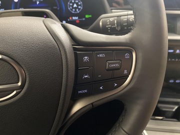 Lexus UX 2024 Lexus UX 300h Business Lexus UX 300h Business+Tech, zdjęcie 13