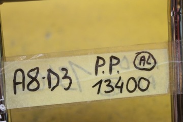 ZAGŁÓWEK FOTELA PRAWY PRZÓD AUDI A8 D3 SKÓRA