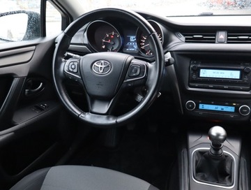 Toyota Avensis III Wagon Facelifting 2015 1.6 D-4D 112KM 2015 Toyota Avensis 1.6 D-4D, Salon Polska, Serwis ASO, zdjęcie 6