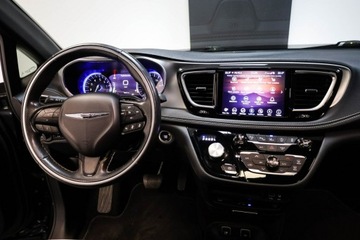 Chrysler Pacifica II 3.6 V6 291KM 2019 Chrysler Pacifica Limited S*7, zdjęcie 19