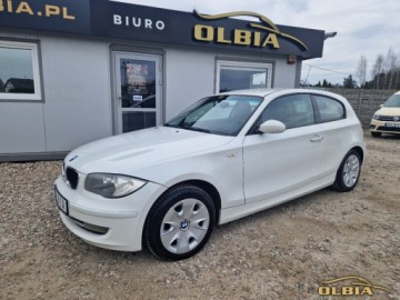 BMW Seria 1 E81/E87 Hatchback 5d E87 1.6 116i 122KM 2008 BMW Seria 1 Radio CdAux Wielofunkcyjna kierownica 1.6 Benzyna 122KM, zdjęcie 1