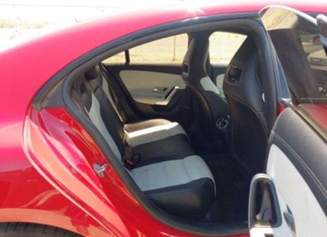 Mercedes CLA C118/X118 2020 Mercedes-Benz CLA 2020, 2.0L, porysowany lakier 2.0 Benzyna 221KM, zdjęcie 10