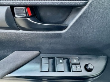 Toyota Hilux VIII Pojedyncza kabina Facelifting 2.4 D-4D 150KM 2022 Toyota Hilux / SALON PL / 128 tys.km / 2,4-150KM /, zdjęcie 14