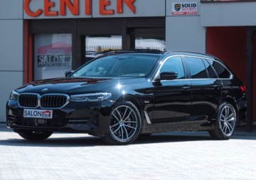 BMW Seria 5 G30-G31 Touring Plug-In 2.0 530e 292KM 2022 BMW 530e 292ps Panorama Hak ACC 4xKlima HiFi 18” Webasto Kamera Sam Parkuje, zdjęcie 37