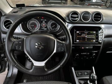 Suzuki Vitara III SUV Facelifting 1.4 BoosterJet 140KM 2019 Suzuki Vitara LED+NAVI GWAR. I-wł Kraj bezwypad, zdjęcie 19